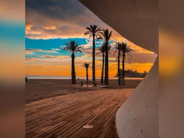 Apartamento Frente Al Mar Benidorm Exteriör bild